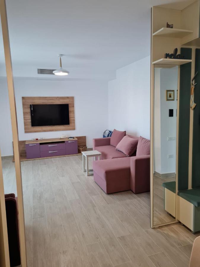 Matteo 2 Apartments Marina Surf Residence, Mamaia Nord - Navodari,1 Vedere Frontala,2 Cu Vedere Laterala La Mare Exterior foto