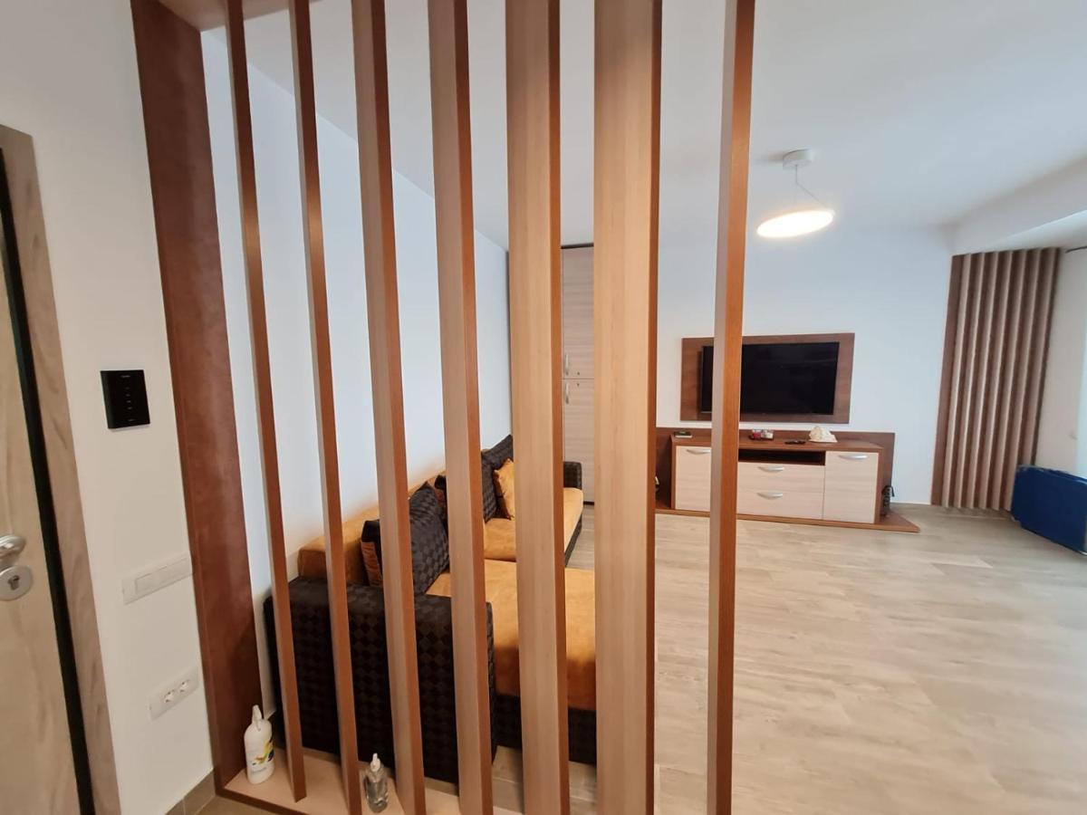 Matteo 2 Apartments Marina Surf Residence, Mamaia Nord - Navodari,1 Vedere Frontala,2 Cu Vedere Laterala La Mare Exterior foto