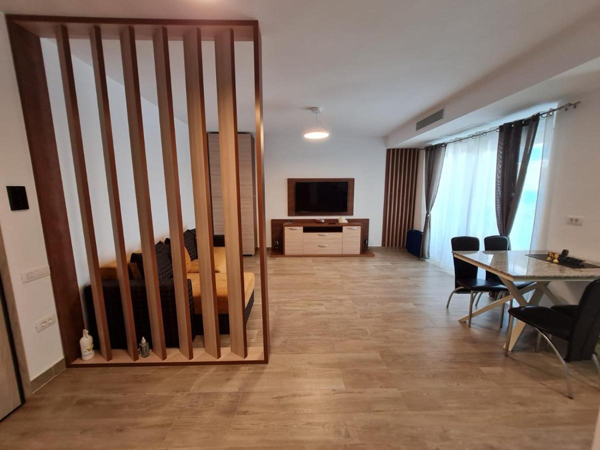 Matteo 2 Apartments Marina Surf Residence, Mamaia Nord - Navodari,1 Vedere Frontala,2 Cu Vedere Laterala La Mare Exterior foto